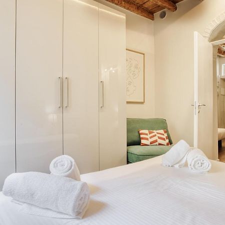 Joivy Delightful 1-Bed Flat In The Centre Of Milan Apartment Bagian luar foto