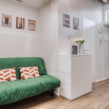 Joivy Delightful 1-Bed Flat In The Centre Of Milan Apartment Bagian luar foto