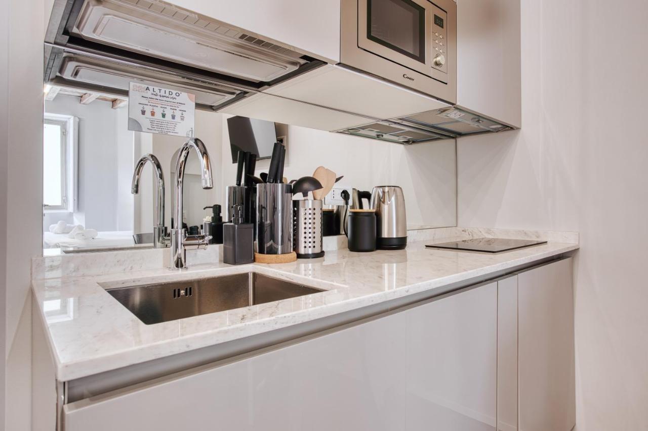 Joivy Delightful 1-Bed Flat In The Centre Of Milan Apartment Bagian luar foto